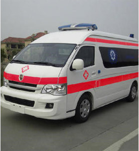 东兴市上汽大通救护车