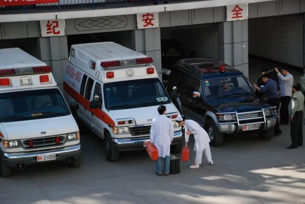 东兴市救护车转院