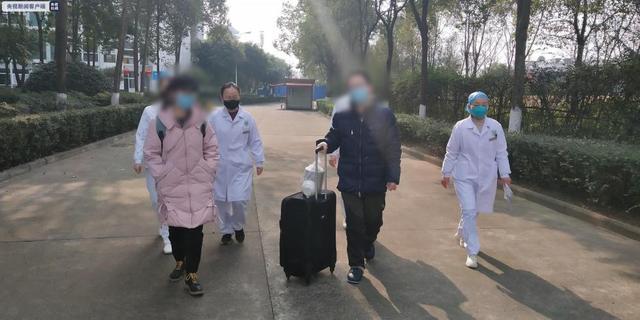 东兴市病人院后返乡